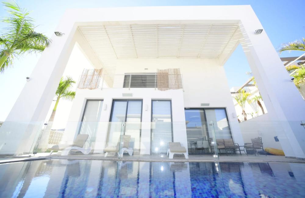 Villa Top Design