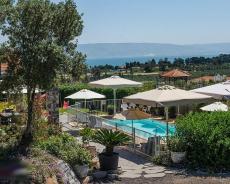 The yard & The pool - The House In Migdal