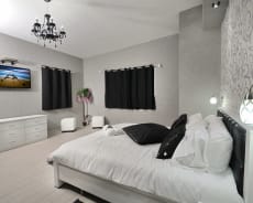 Bedrooms & Bathrooms - Villa Prestige