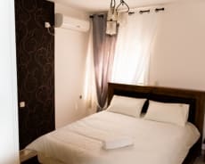 Bedrooms & Bathrooms - Violin Villa