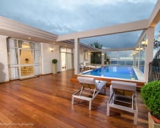 The yard & The pool - Nessya Boutique Suite